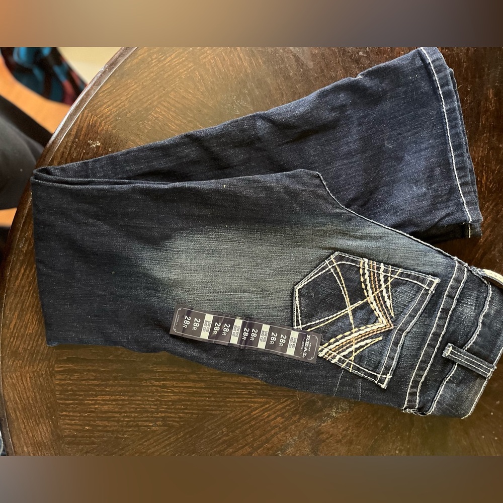 New with tags ariat jeans 28r